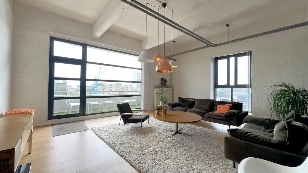 Hip loftkantoor te huur in Handelsdokcenter in Gent foto 4