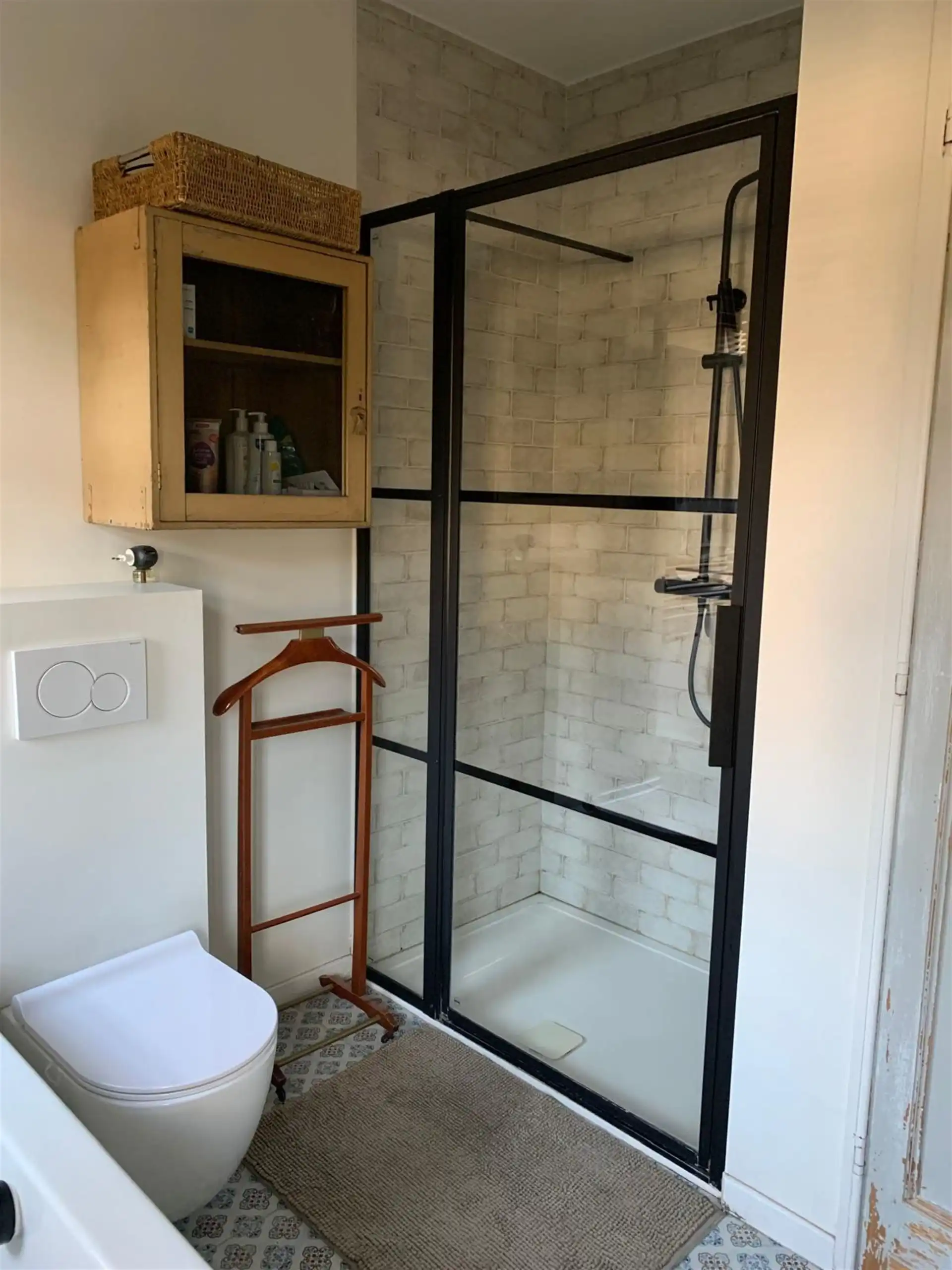 Instapklare woning met 2 slpk en ruime tuin! foto 10