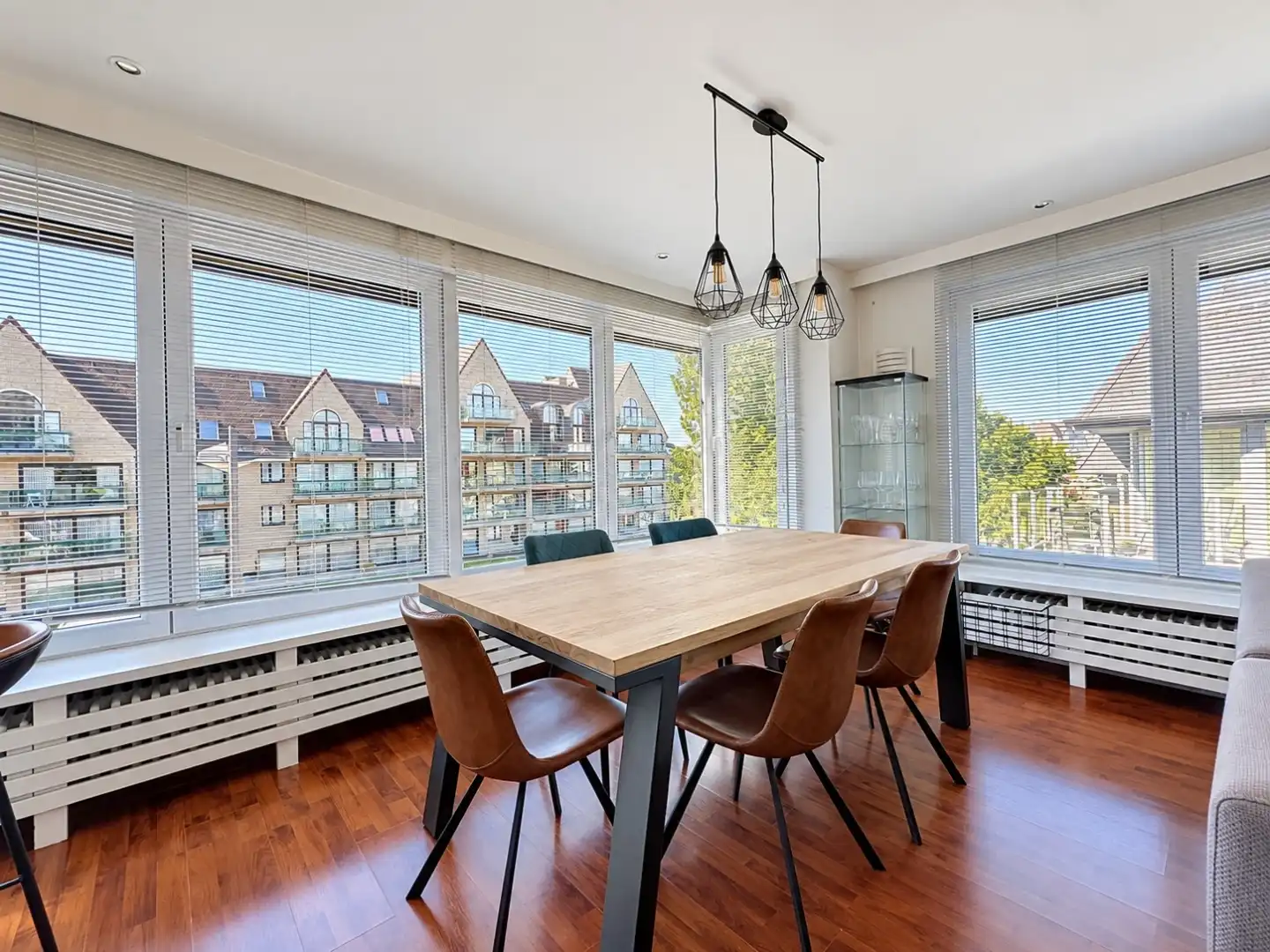 Hoekappartement op enkele minuten van het centrum van Oostduinkerke. foto 3