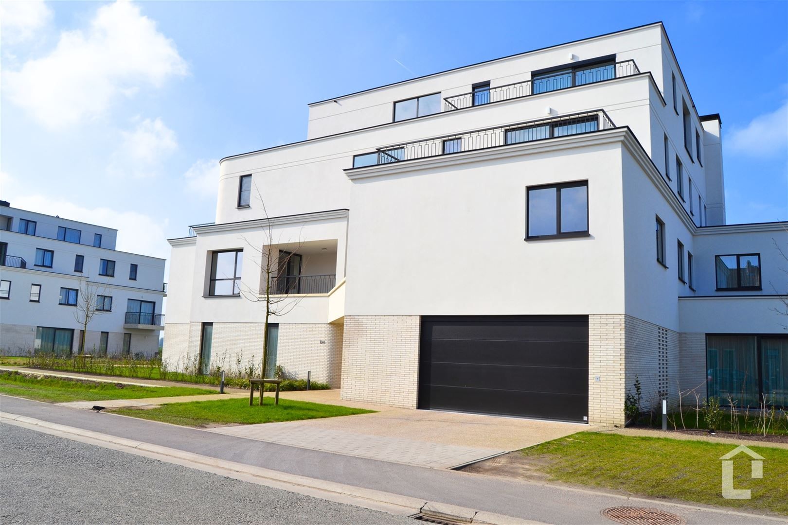 Project foto {{pictureIndex}}