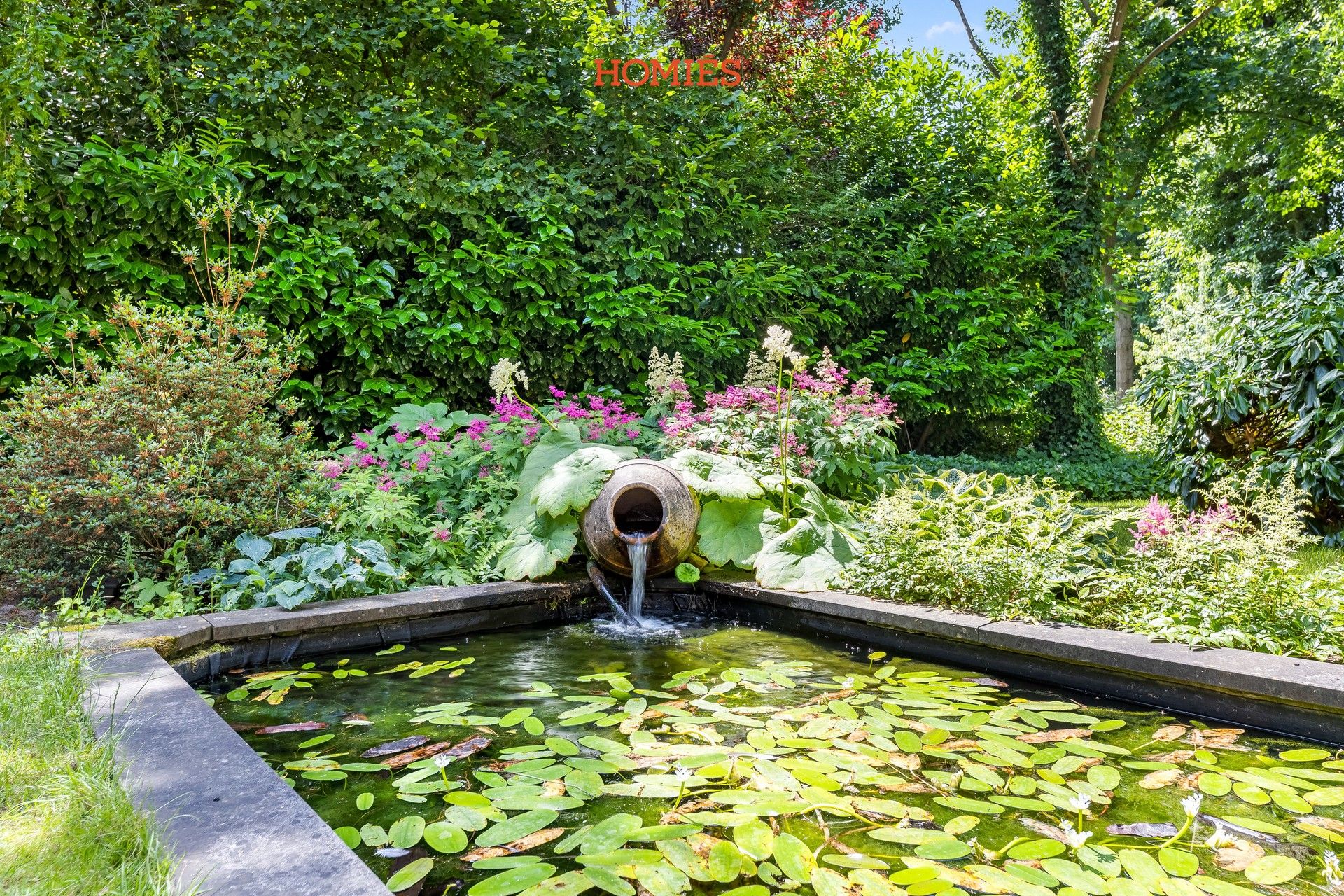 Instapklare villa op een ruim perceel foto 6