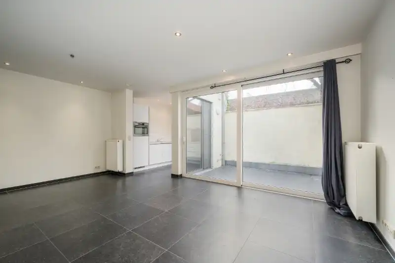 Gerenoveerde rijwoning te centrum Roeselare foto 2