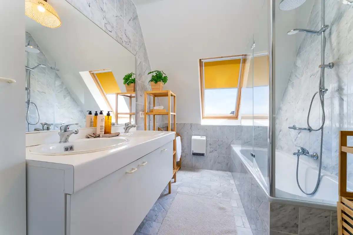 Zonnig appartement met 3 slaapkamers nabij het centrum foto 15