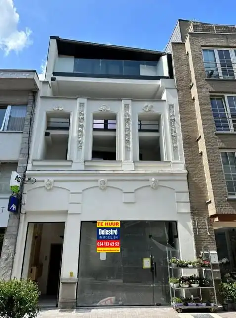 Casco handelspand in centrum Geraardsbergen! foto {{pictureIndex}}