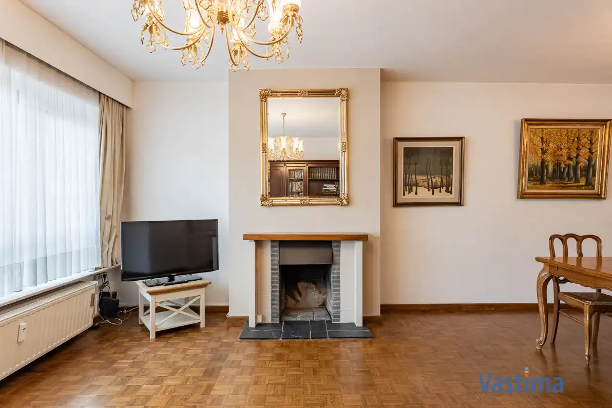 Gelijkvloers appartement met 2 slaapkamers, ruim terras en staanplaats foto 4