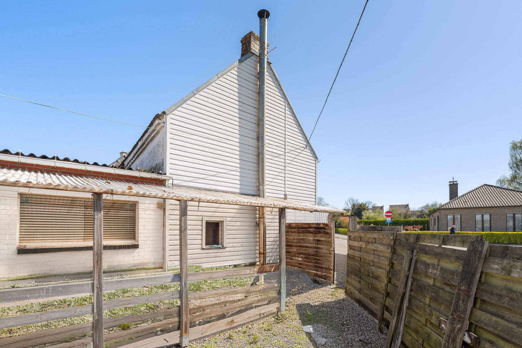 Te renoveren woning met 2 slaapkamers  foto 11