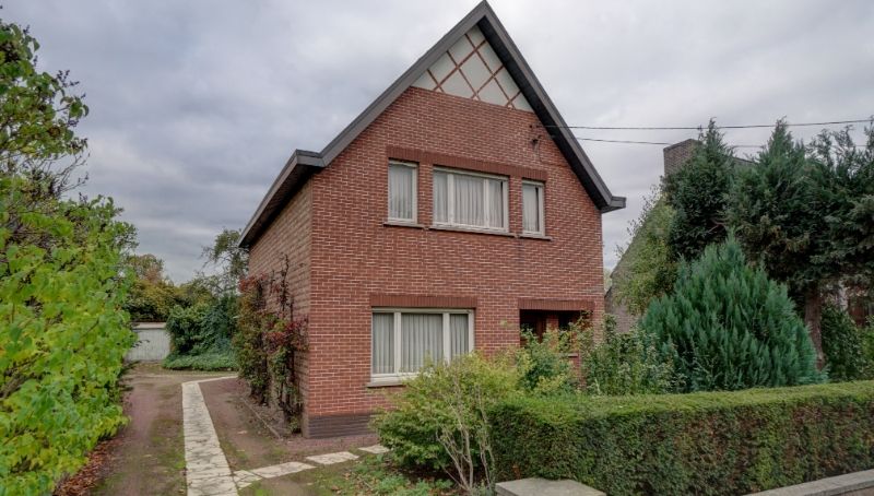 Te renoveren woonhuis van 141m² in open bebouwing met tuin op 5 are 83 ca foto 7