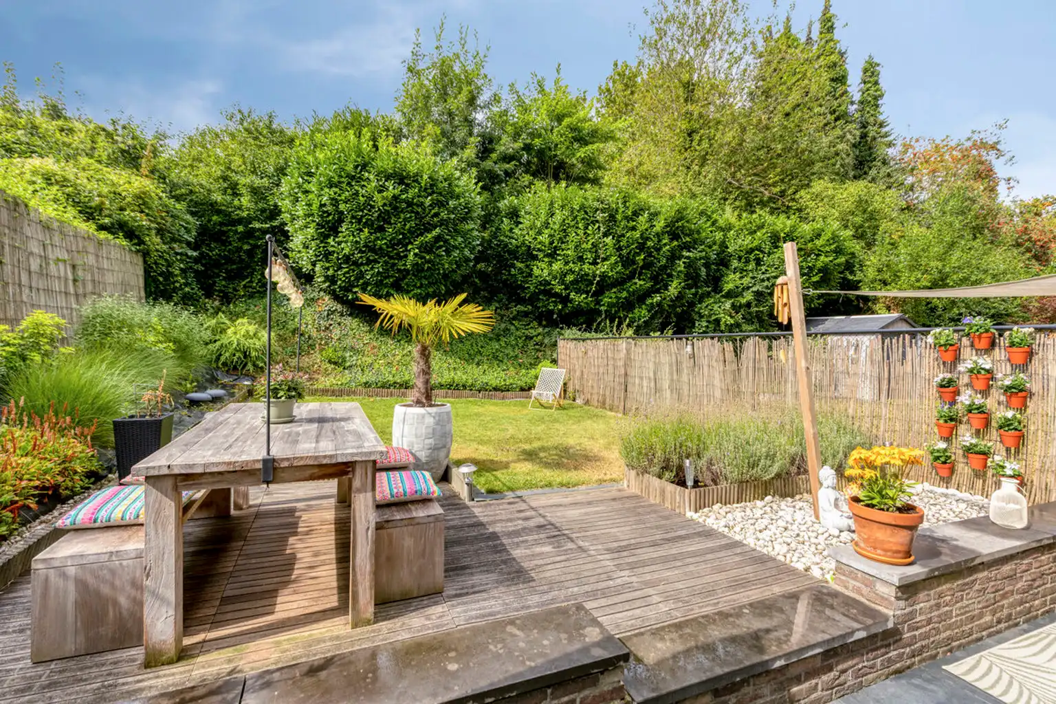 Instapklaar 2-slaapkamerappartement met tuin en garage foto 24