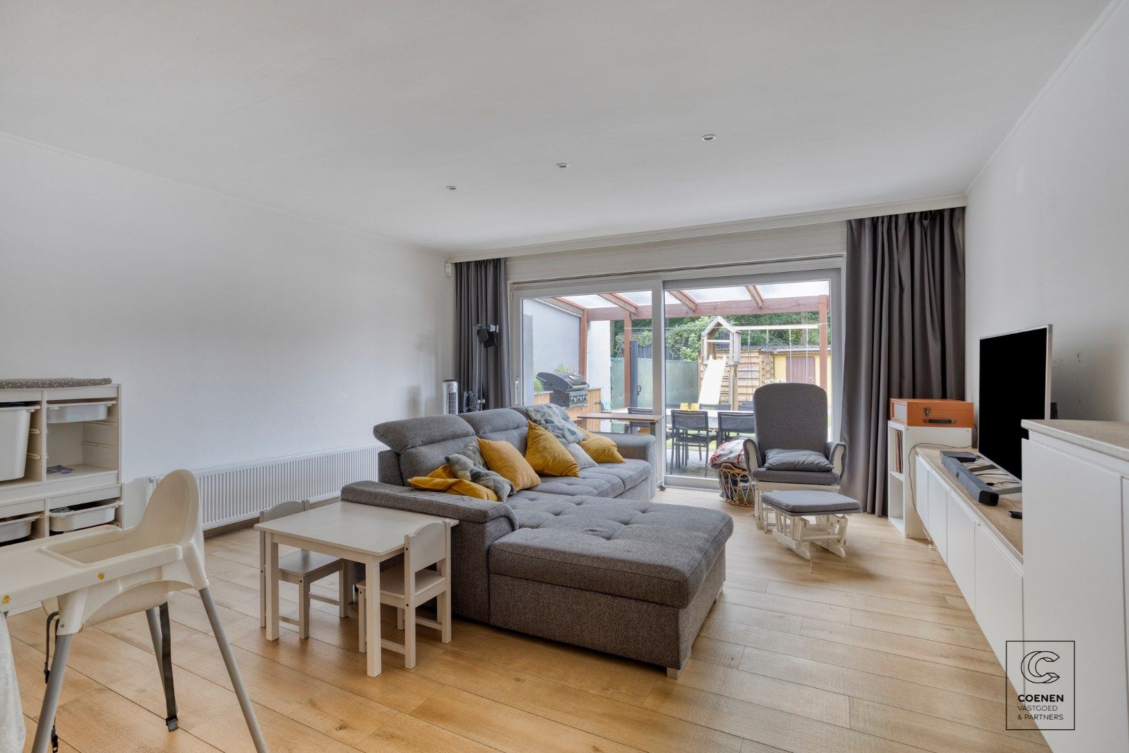 Grondig gerenoveerde woning (2020) met 3 slaapkamers en ruime tuin! foto 3