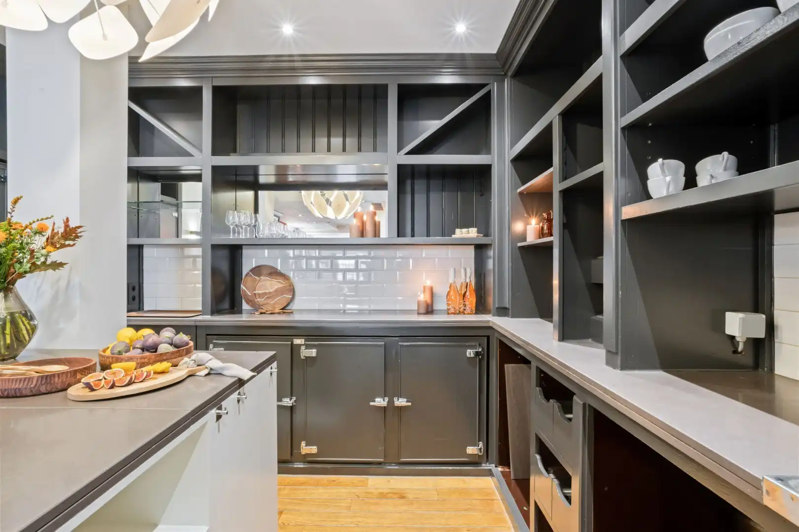 instapklaar (met meubels, keuken, apparatuur etc) restaurant in Knokke Het Zoute (Knokke) De Wielingen 5 te huur foto 13