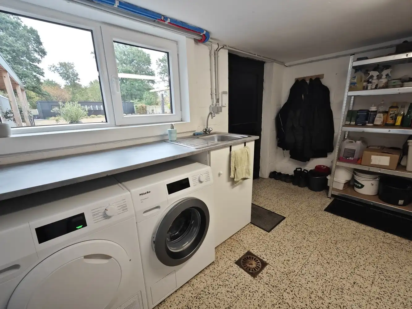 Grotendeels gerenoveerde woning op 16a78ca foto 30