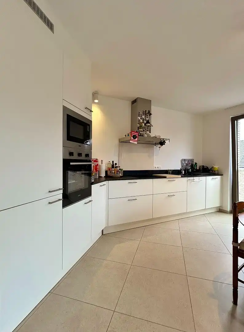 Nieuwbouwappartement met terras en autostandplaats foto 4