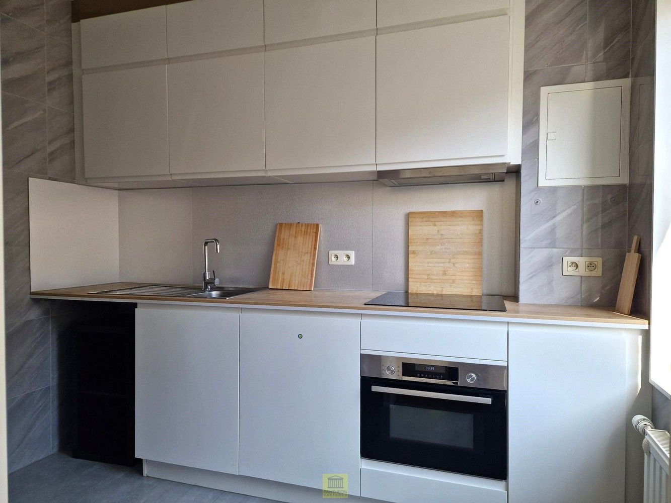 Modern en lichtrijk appartement te huur op toplocatie in Gent foto 6