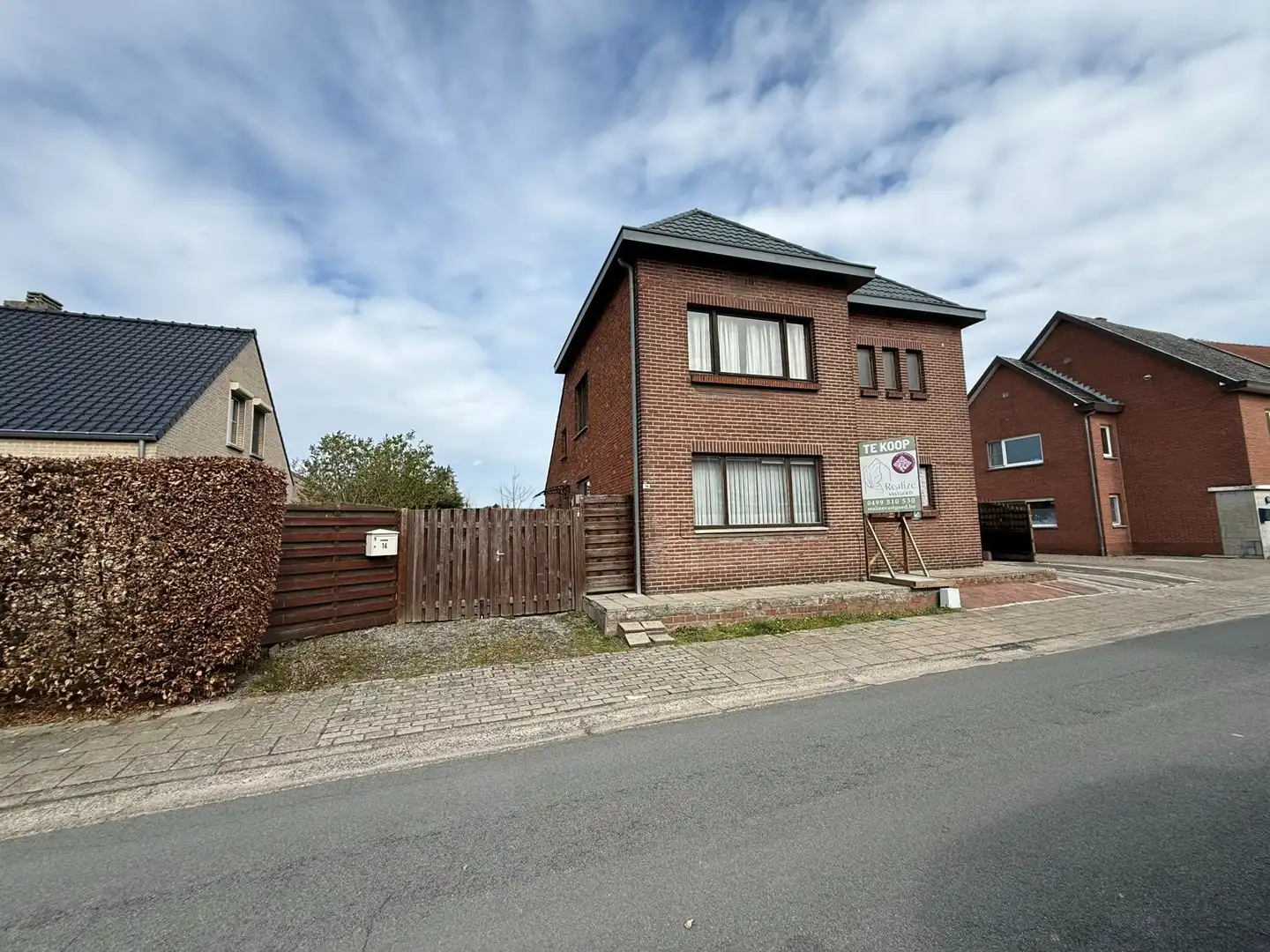 Opbrengsteigendom bestaande uit 2 halfopen woningen met garage en tuin te Hechtel. foto 22