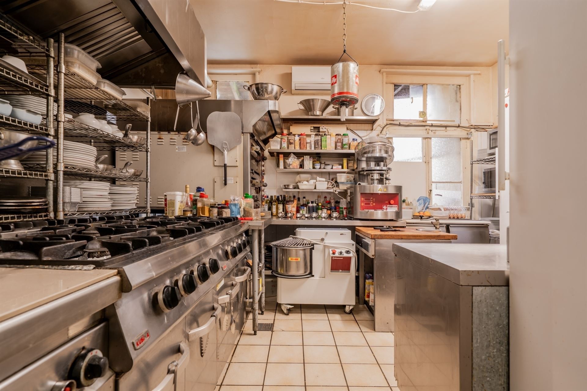 Handelshuis met authentieke elementen op de Korenmarkt! foto 13