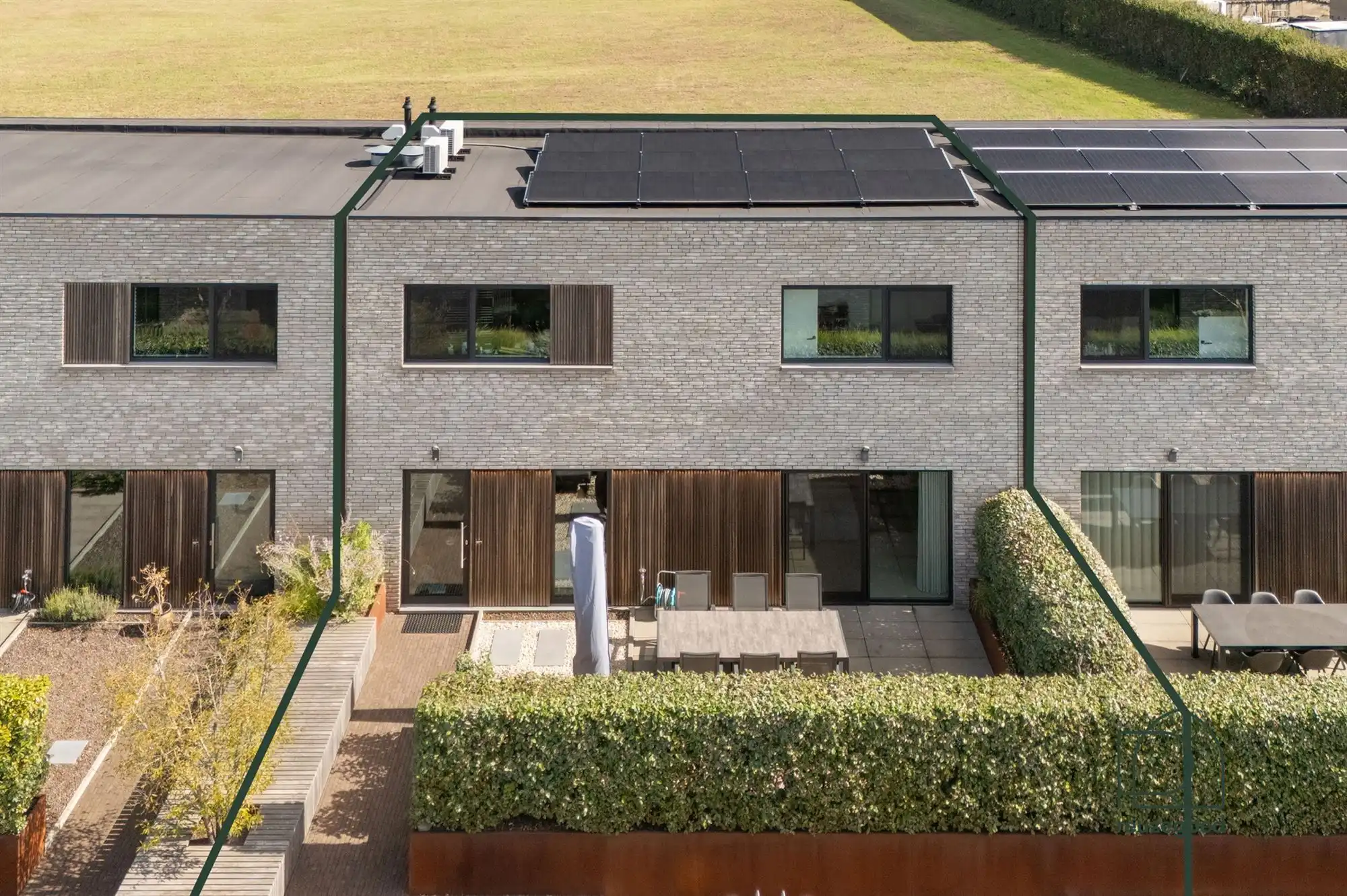 Uniek duplexappartement (3 slpk) met huisgevoel, groene daktuin en zicht op de velden in Kortessem foto {{pictureIndex}}