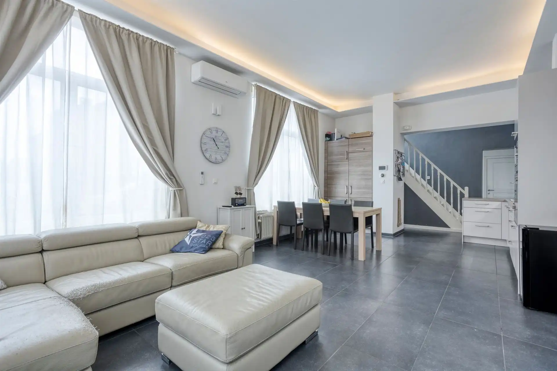 Volledig gerenoveerde en charmante stadswoning foto 8