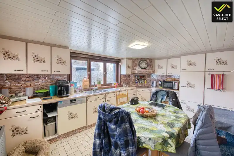 Woning met grote weide op perceel van 5.175 m2 met 3 slaapkamers in Maldegem foto 6