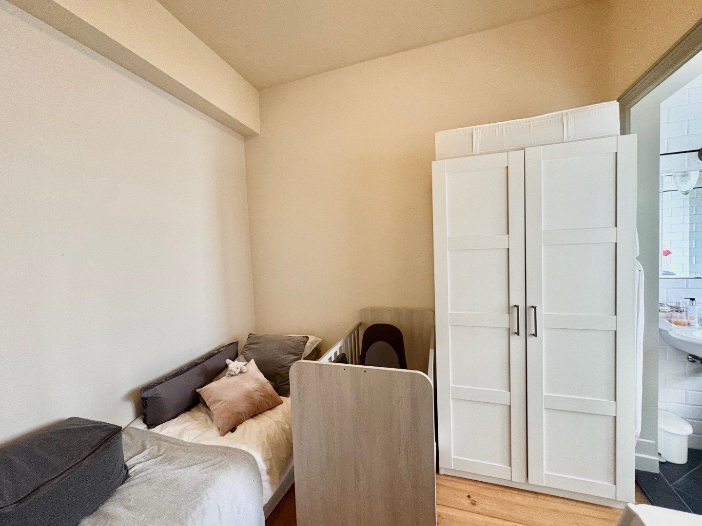 Ruim en stijlvol 2-slaapkamerappartement met terras foto 8