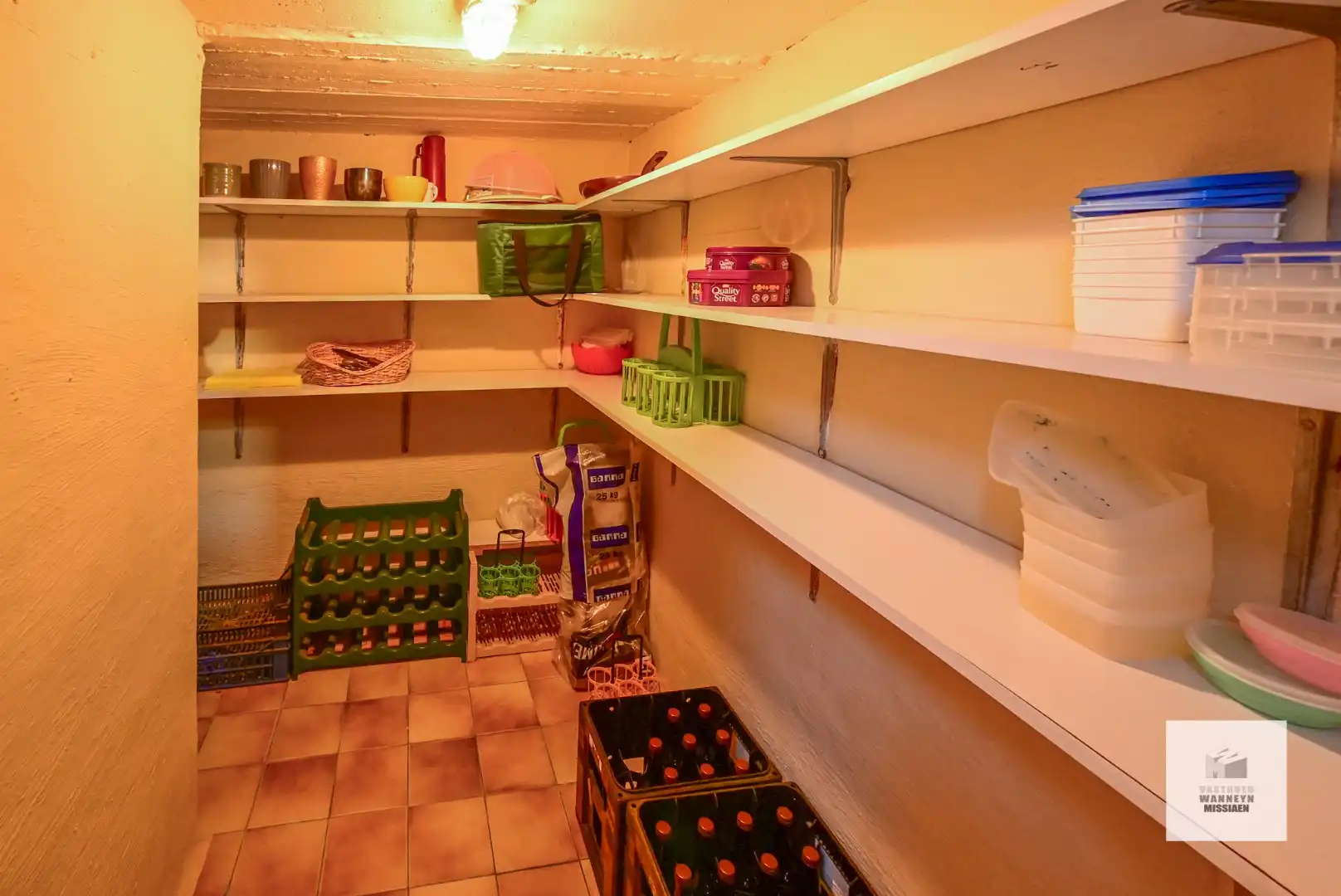 Te renoveren open bebouwing met 3 slaapkamers, tuin en garage op 627m2  foto 10