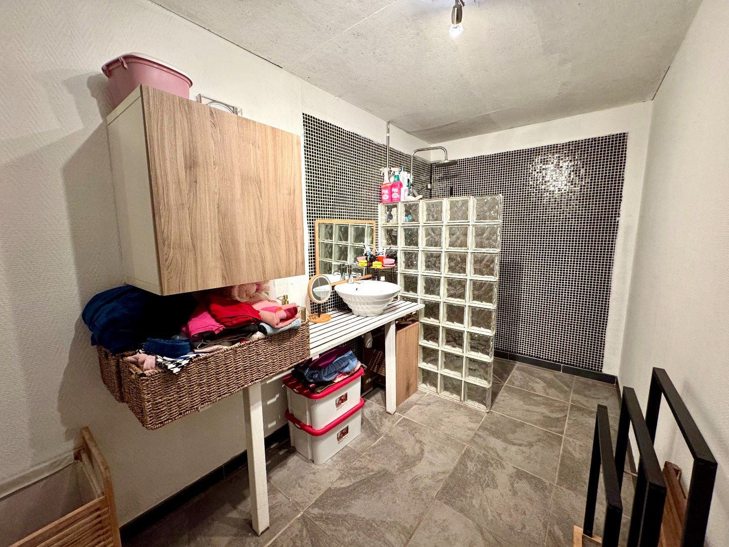 HALFOPEN WONING MET 2 SLPKS (3 MOGELIJK), GARAGE EN TUIN foto 14