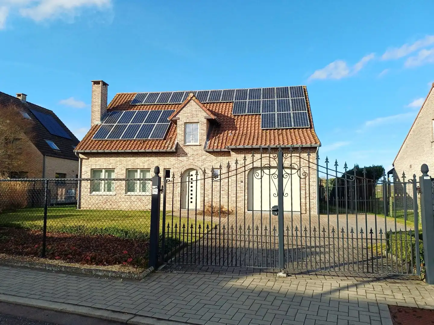 Instapklare open bebouwing te Overhespen (Linter) foto {{pictureIndex}}