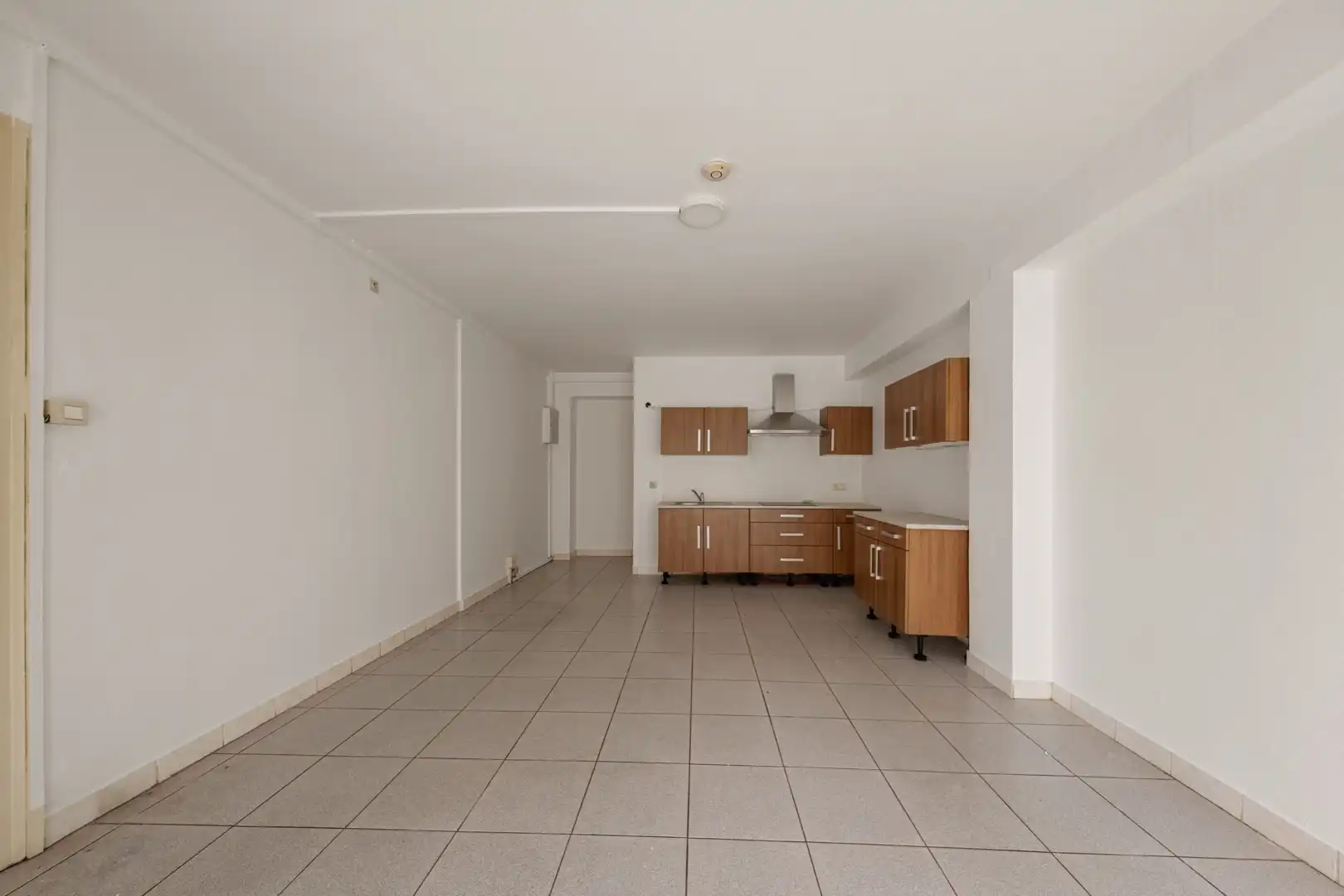 RUIM GELIJKVLOERS APPARTEMENT VAN 115 M2 IN HET HART VAN DEINZE foto 7