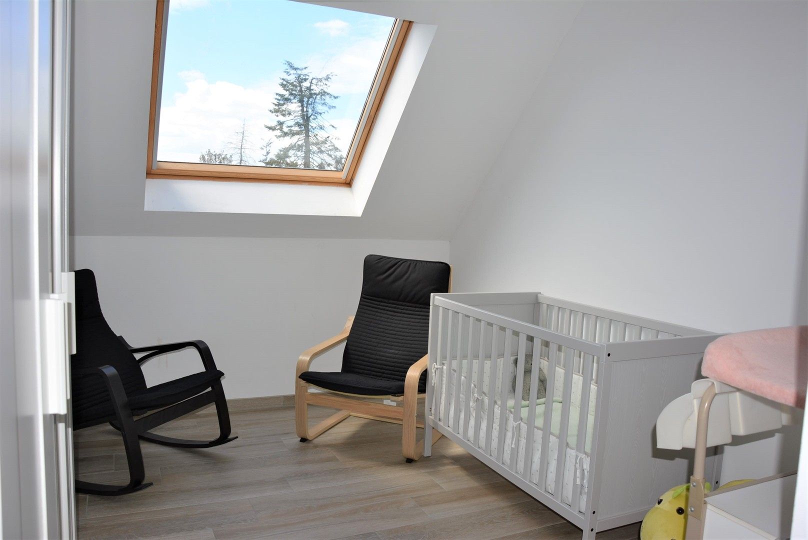 Woning met 3 slaapkamers en inpandige garage foto 14