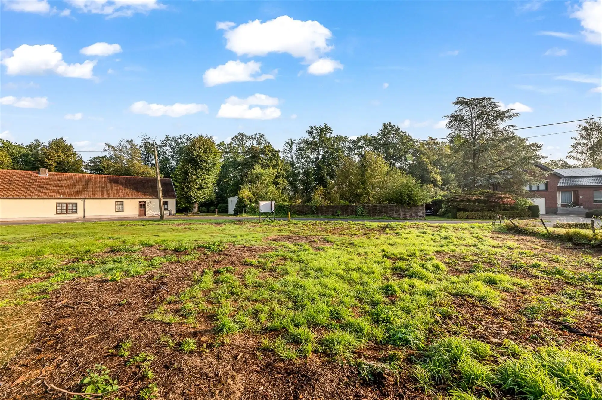 ZUIDGERICHTE BOUWGROND OB VAN 687M2 VLAKBIJ NATUURGEBIED foto 3