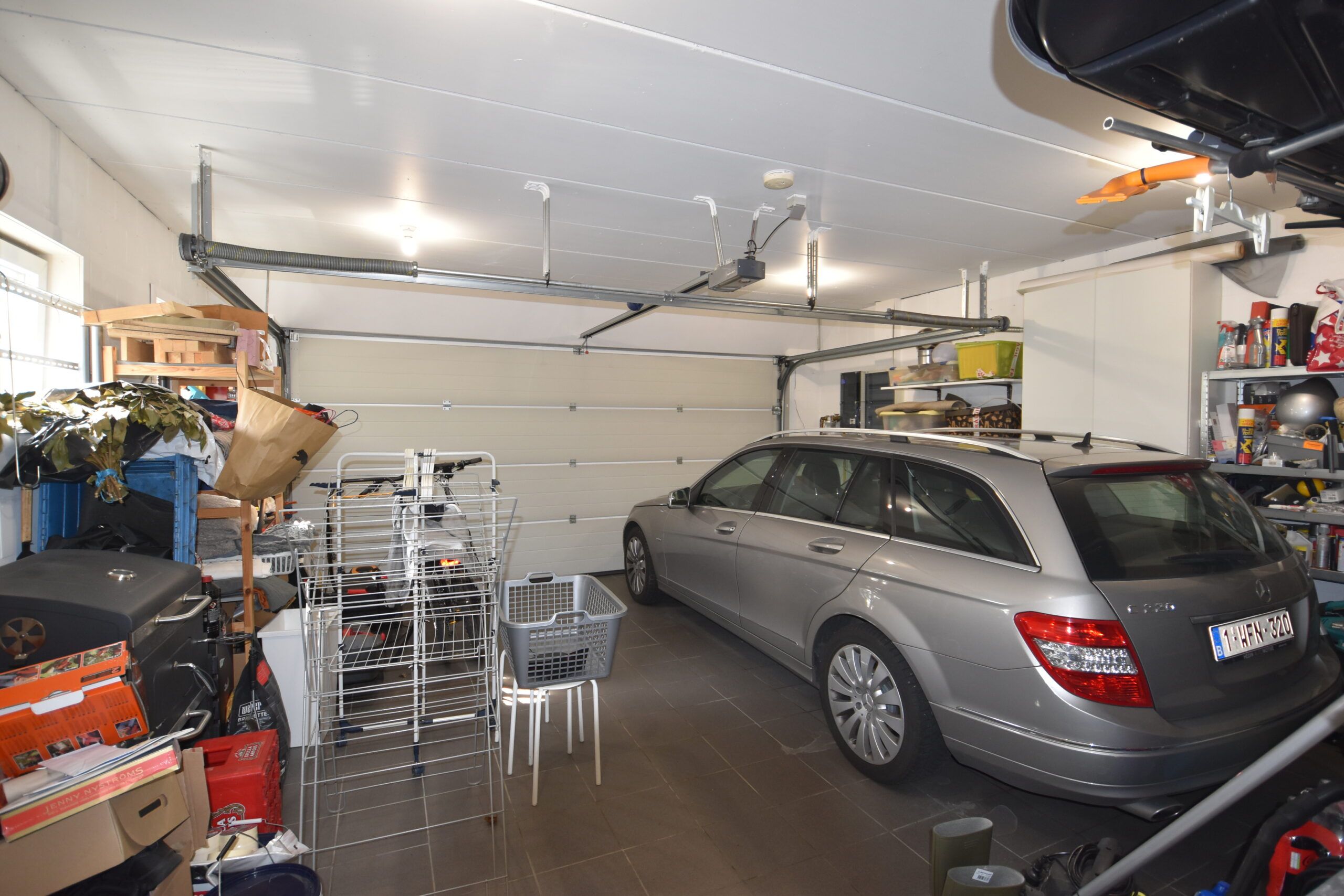 Prachtige villa met mooie tuin in doodlopende straat foto 3