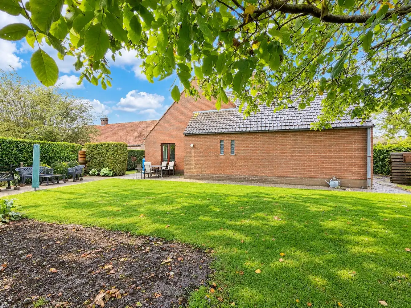 Ruime gezinswoning (4 slpks) op prachtig perceel van 1083m²! foto 17
