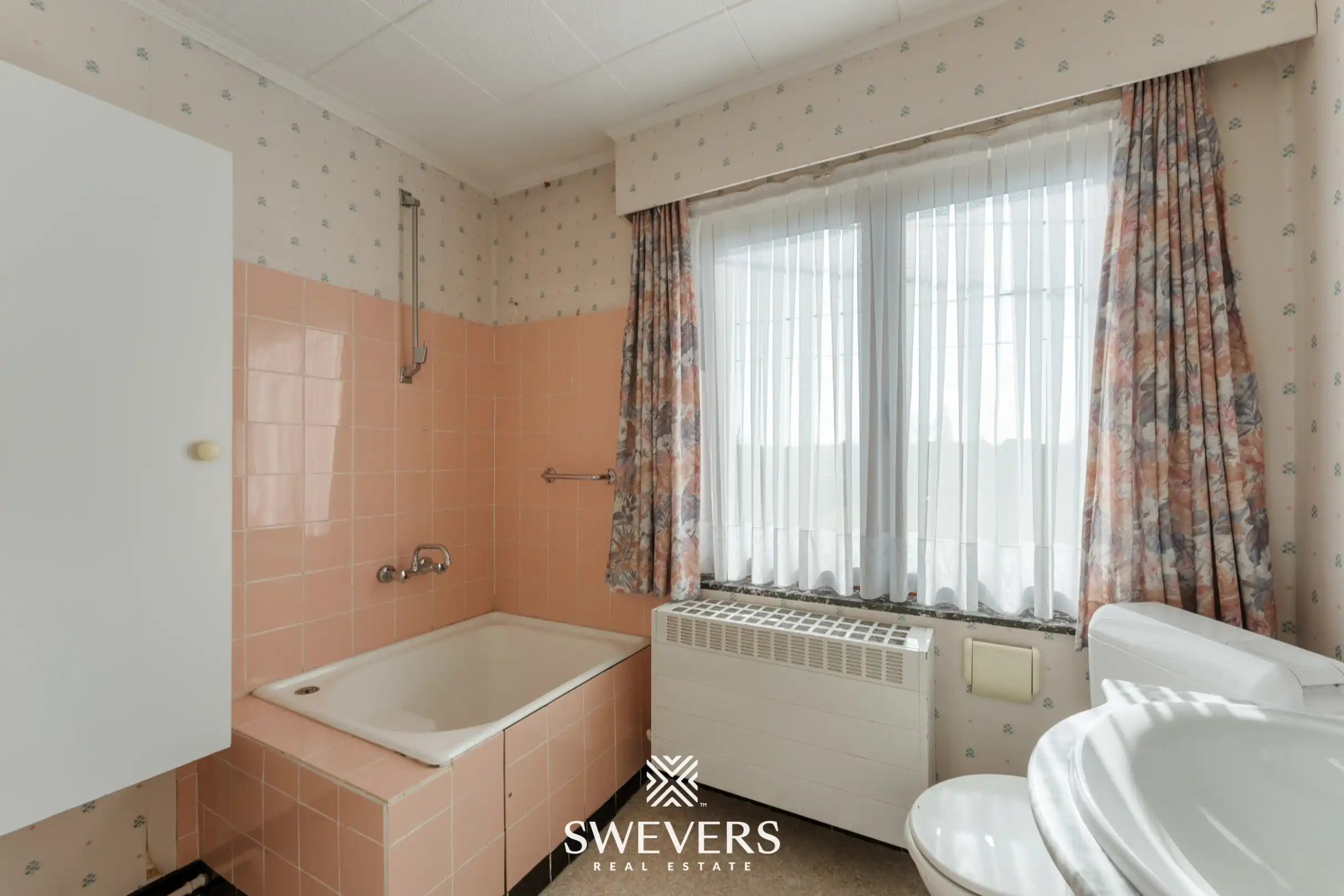 Te renoveren woning met 4 slaapkamers, grote tuin en omliggende velden op rustige ligging nabij centrum Diepenbeek foto 25