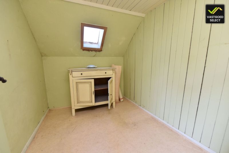 Vastgoed Select: Woning met mogelijkheden in het centrum van Sint-Laureins – 3 slaapkamers, garage en gelegen aan het Leopoldkanaal. foto 10