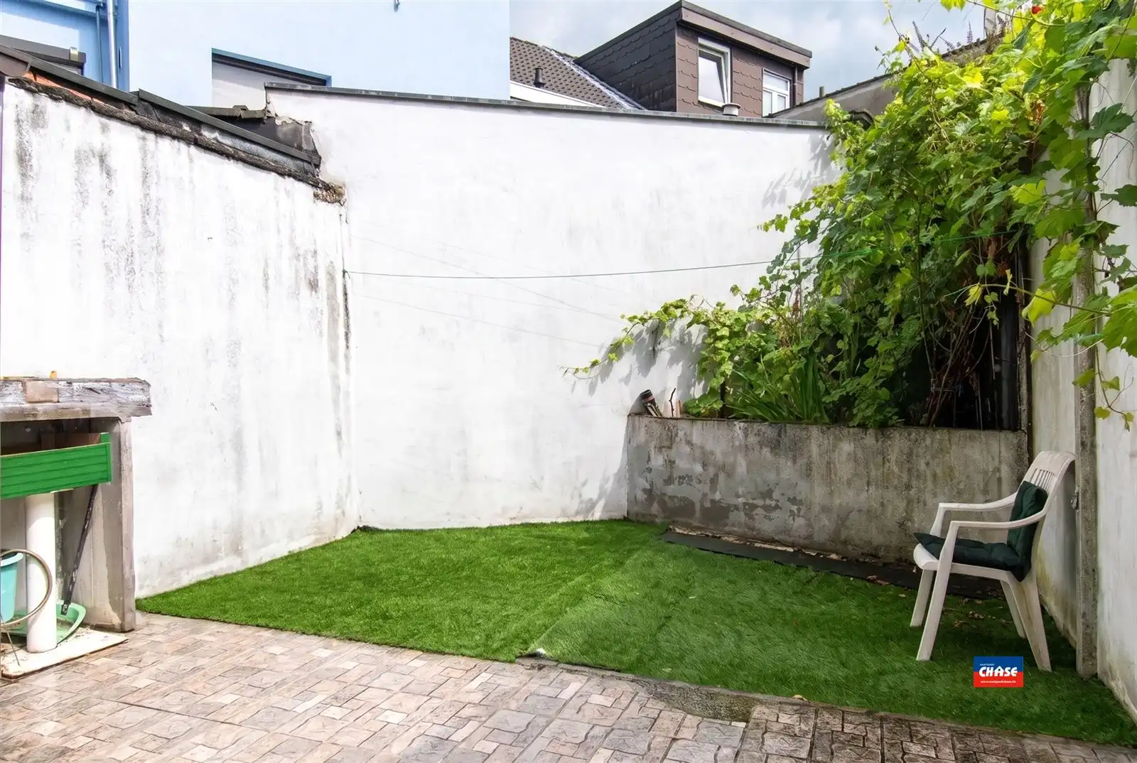 Gerenoveerde woning met 4 slpks + bureau en tuintje foto 8