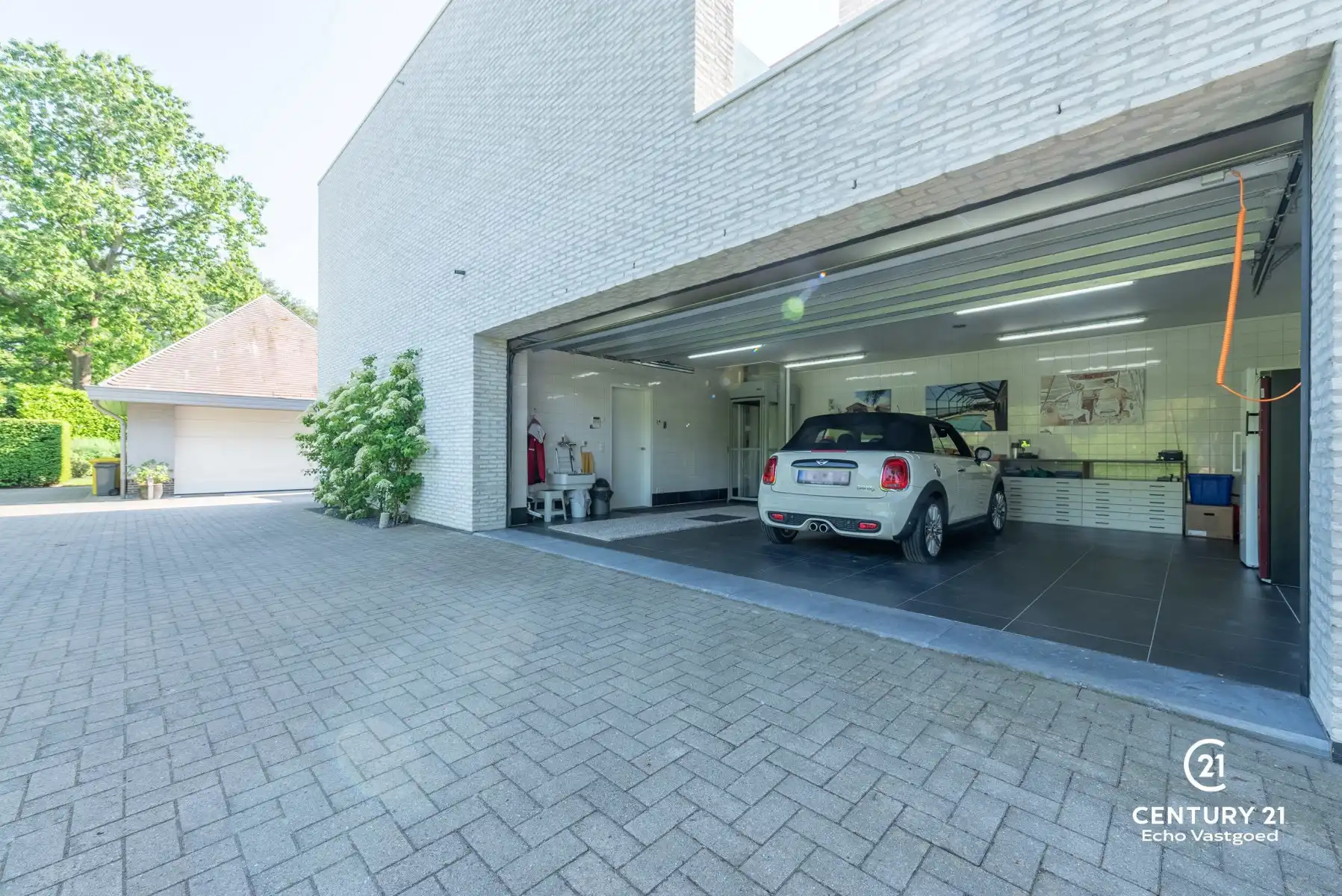Exclusieve onderhouden architectenvilla in villawijk De Lint foto 26