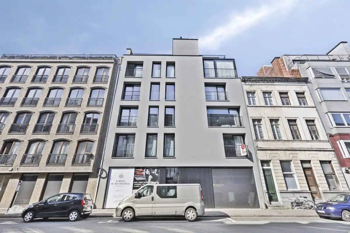  Recent één-slaapkamerappartement te koop in hartje Kortrijk foto 14