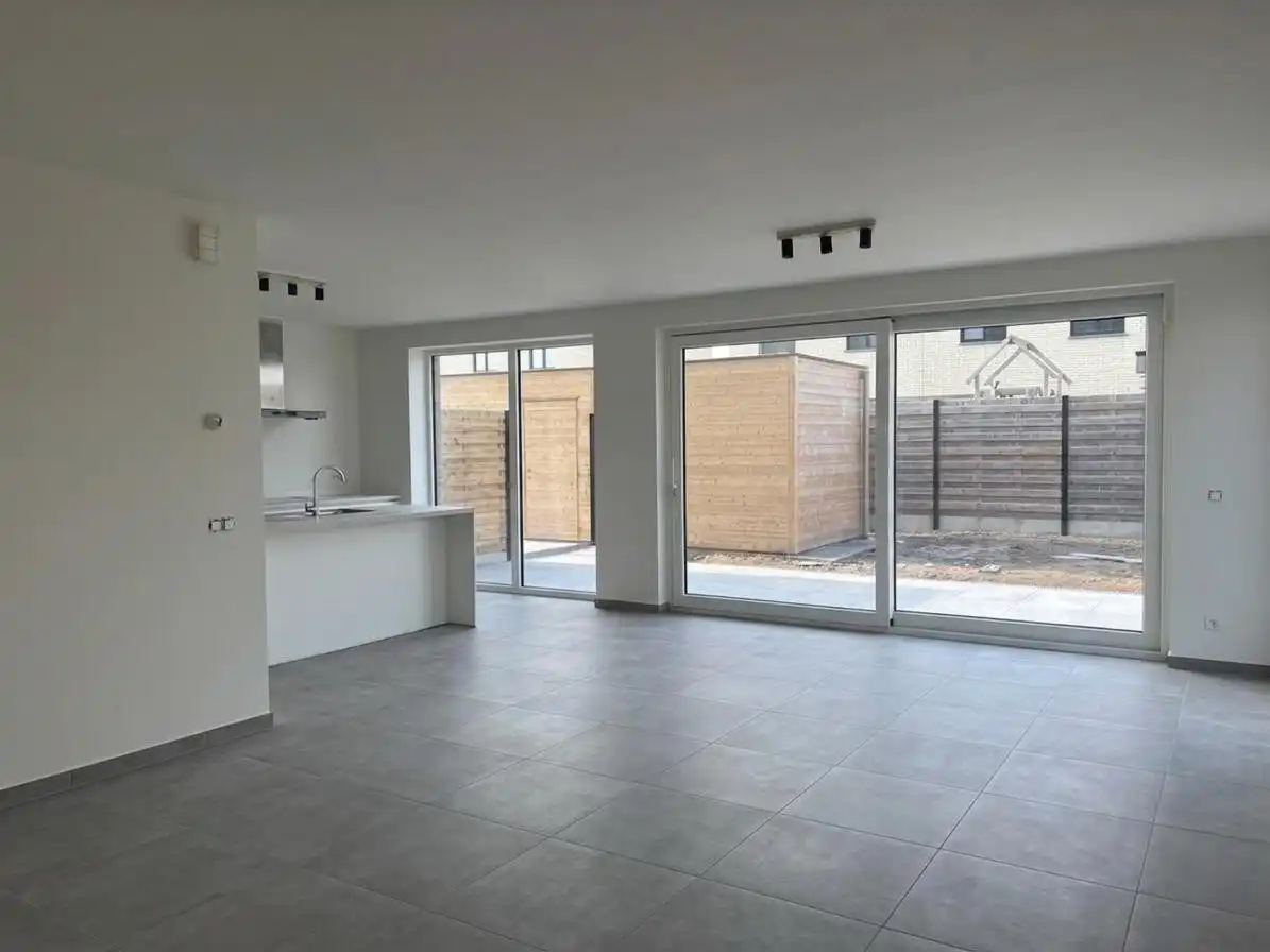 NIEUWBOUWPROJECT MET 4 INSTAPKLARE NIEUWBOUWWONINGEN MET 3 SLPKS EN TUIN foto 2