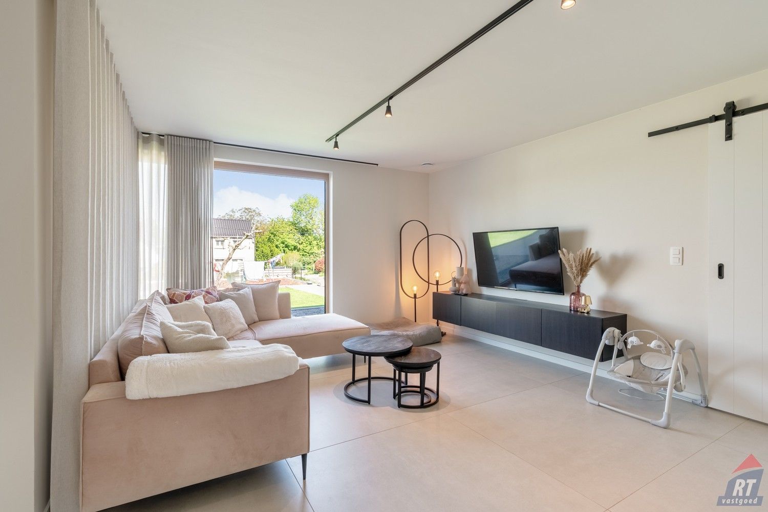 Stijlvolle en energiezuinige woning vlakbij het centrum en station van Landen foto 2