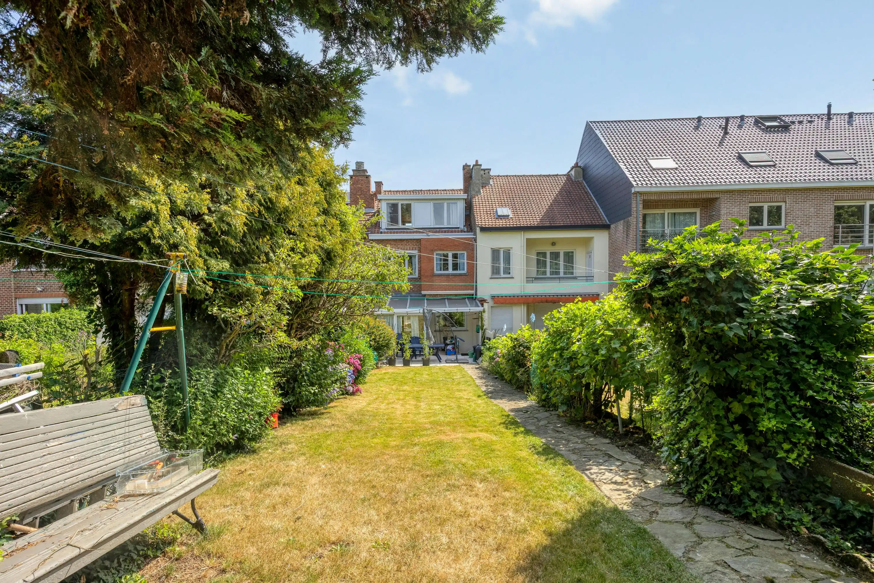 Gezinswoning te koop in Strombeek-Bever met tuin en garage foto 15