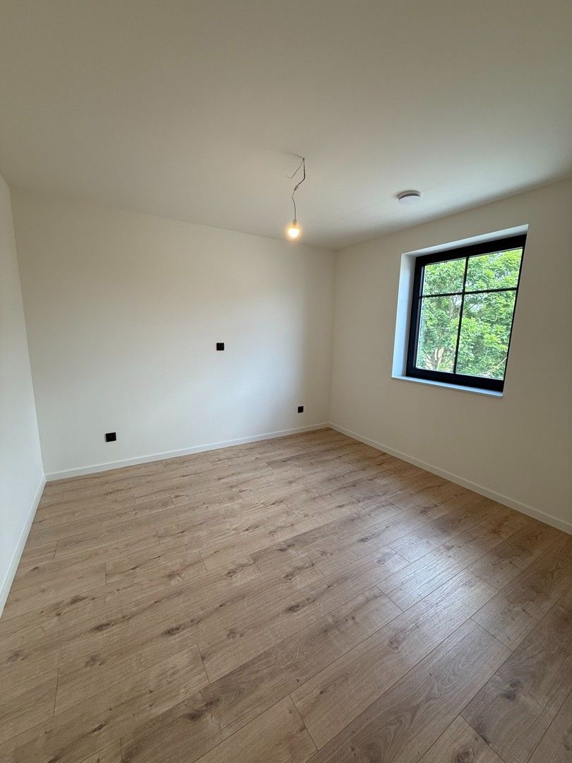 Prachtige BEN-woning met 3 slaapkamers, terras en tuin te Opitter/Bree. foto 17