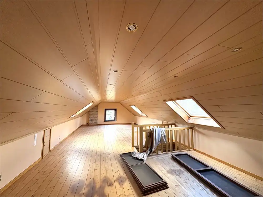Lichtrijke gezinswoning met 4 slaapkamers + garage foto 16