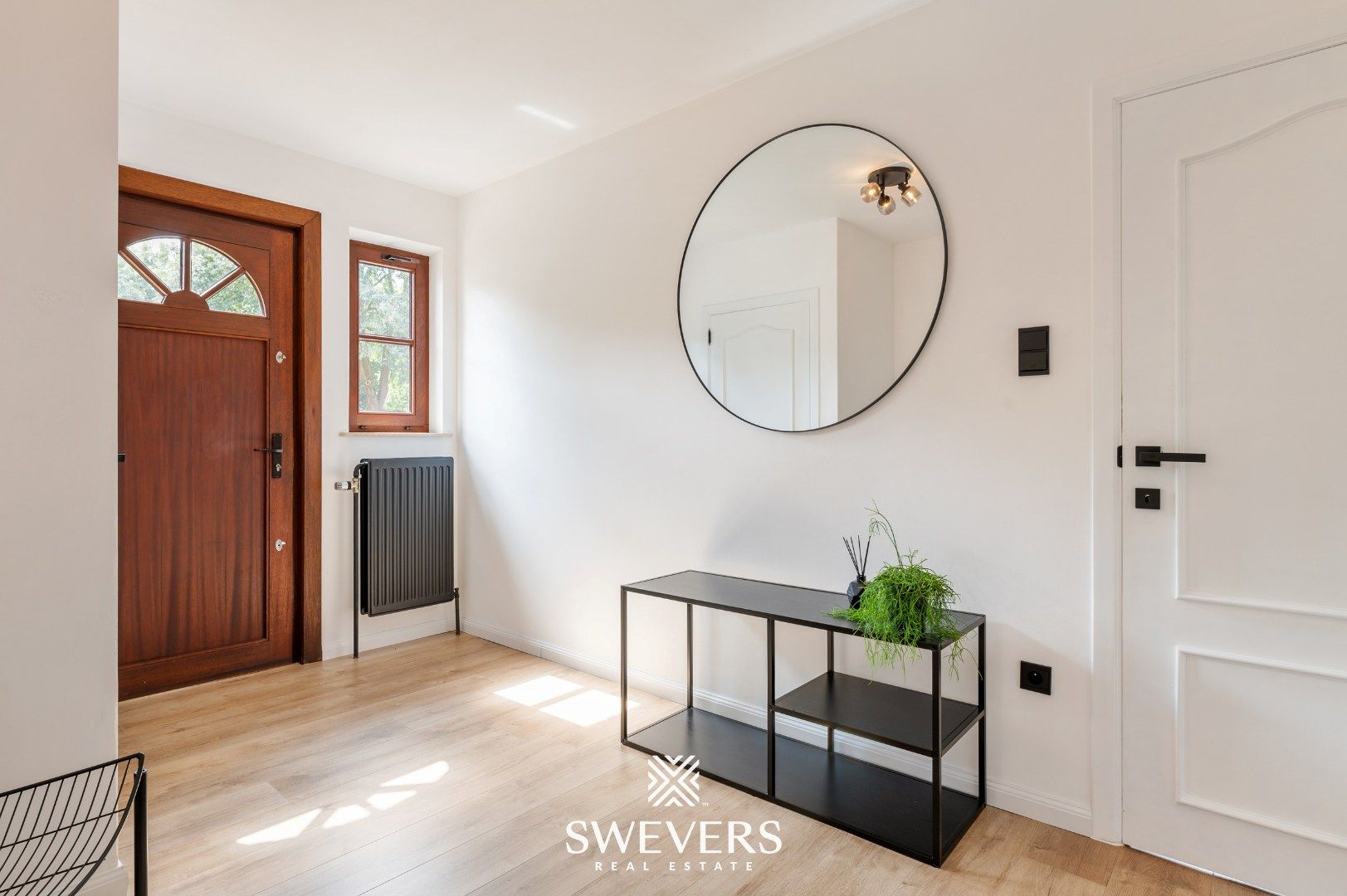 Riante splitlevelwoning op ruim perceel foto 2