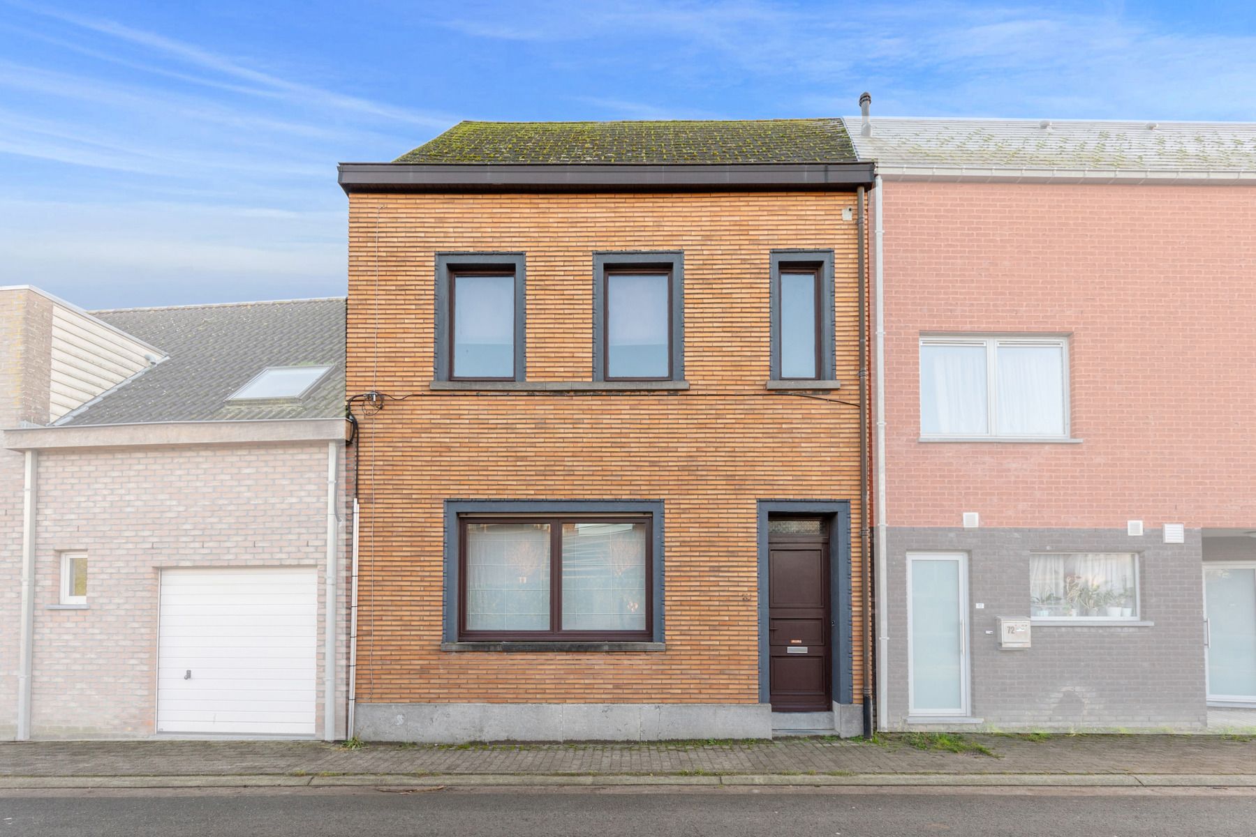 Hoofdfoto van de publicatie: Te renoveren woning met karakter in een rustige buurt