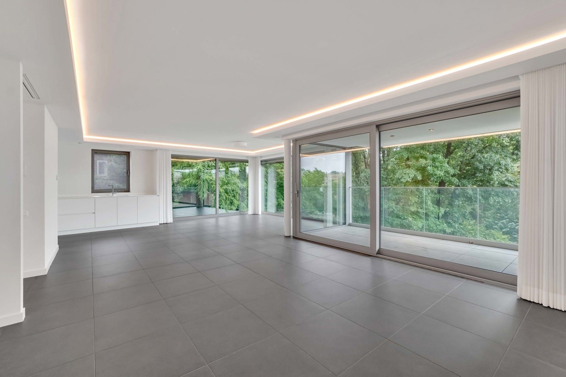 Appartement te koop foto {{pictureIndex}}