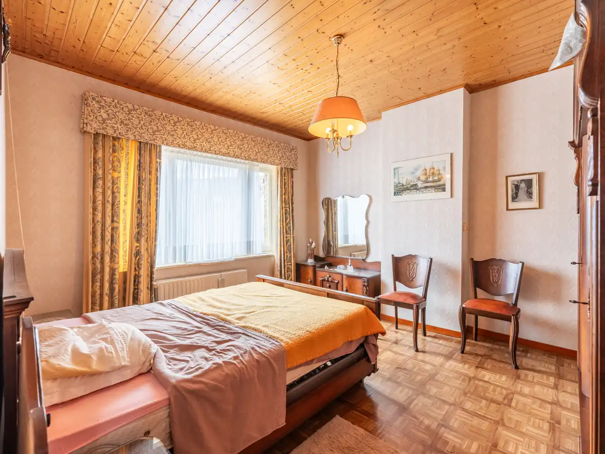 Te renoveren woning met zonnige stadstuin en veel potentieel foto 14