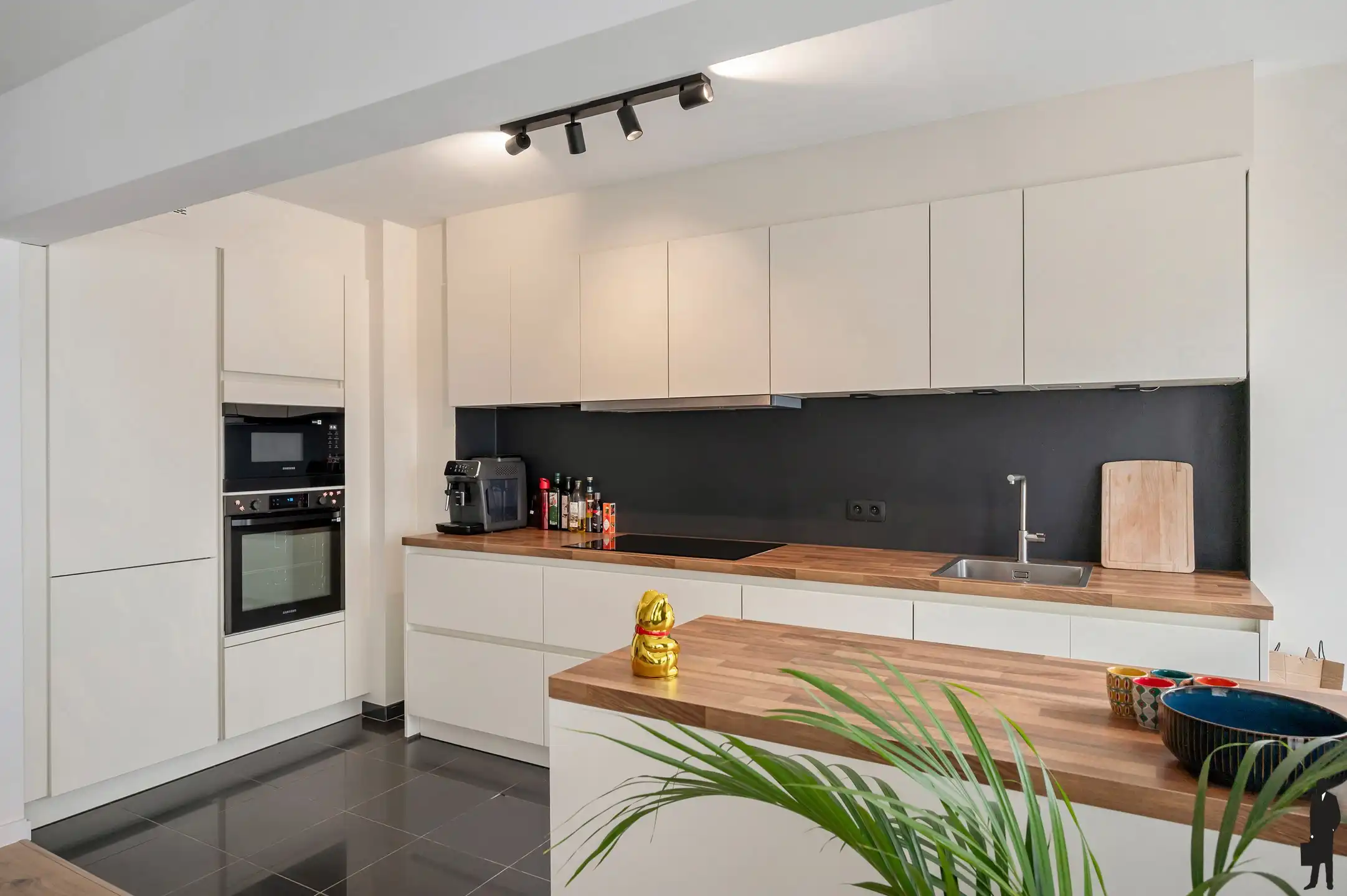 Prachtig, lichtrijk appartement met 3 slaapkamers. foto 5