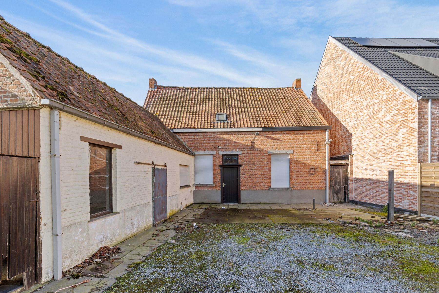 Ruim perceel met mogelijkheden voor nieuwbouw foto 4