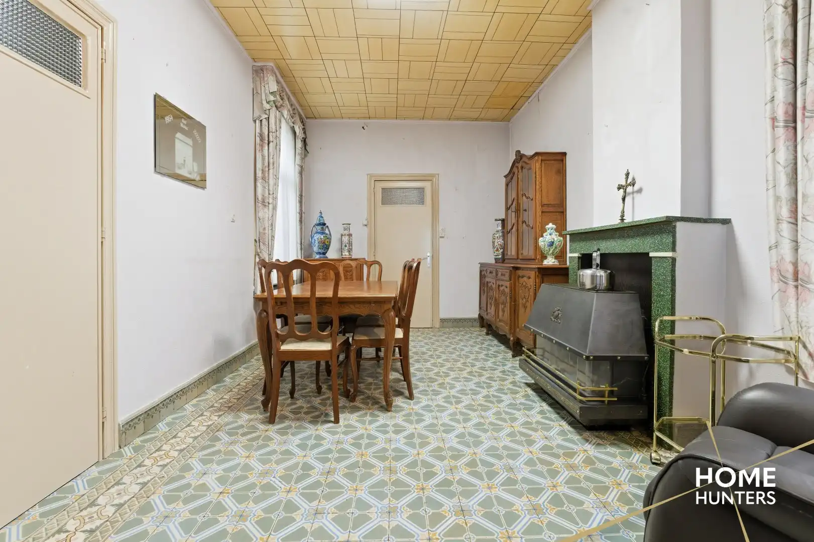 Woning met handelsruimte en garage op 515 m² foto 5