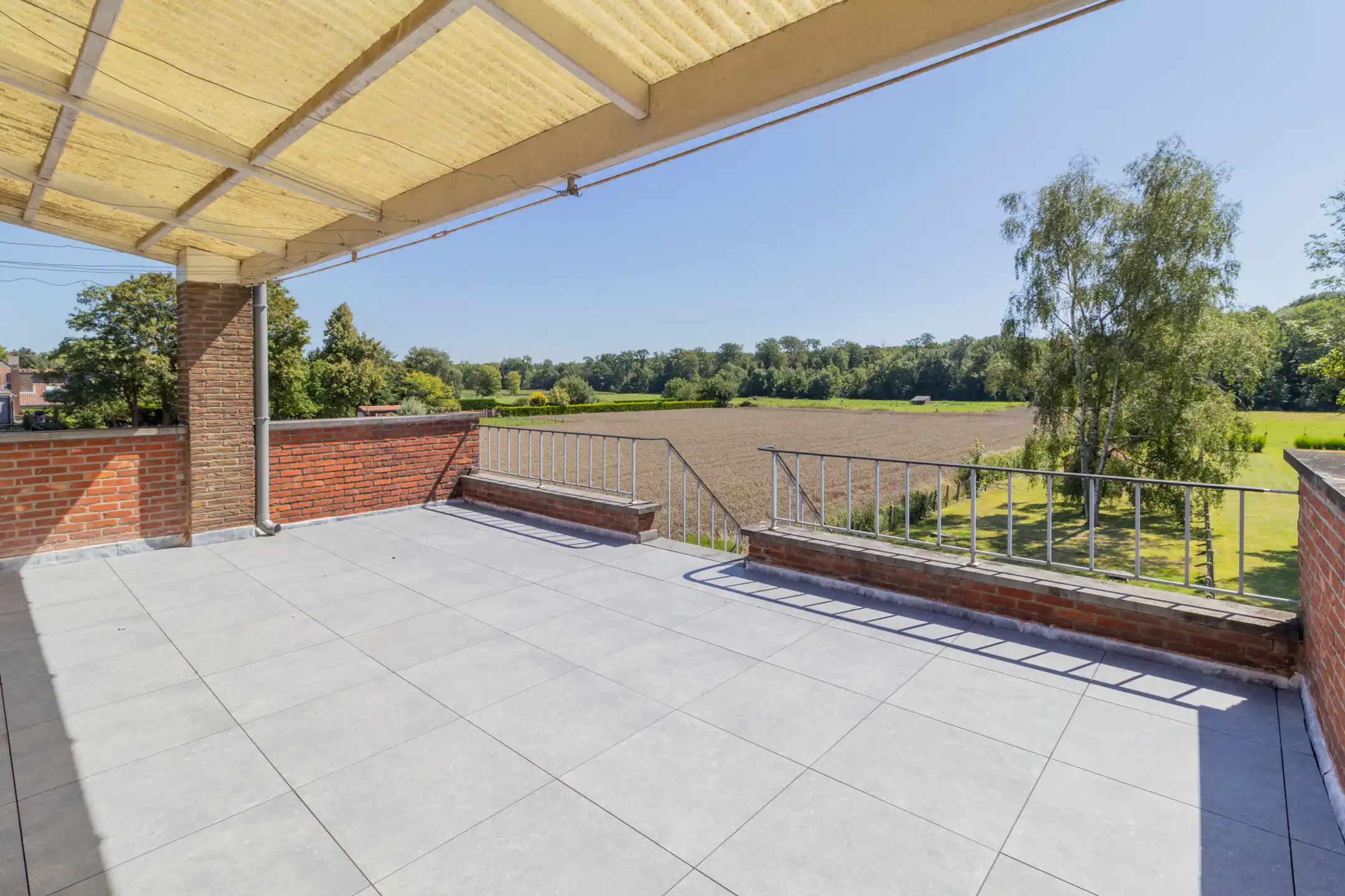 KORTENBERG- zeer ruime driegevel-woning op perceel van 11a foto 8