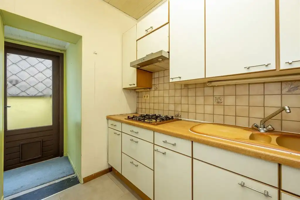 Gezellige woning met ruime garage en stadskoer foto 5